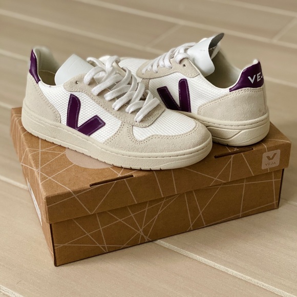 Veja Shoes - Veja V10 Women’s Mesh White Berry